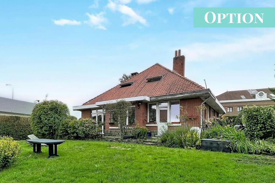 House SALE à WATERLOO