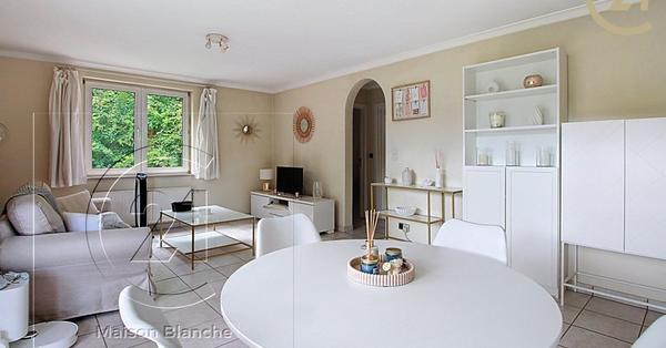 Appartement à Court-saint-etienne